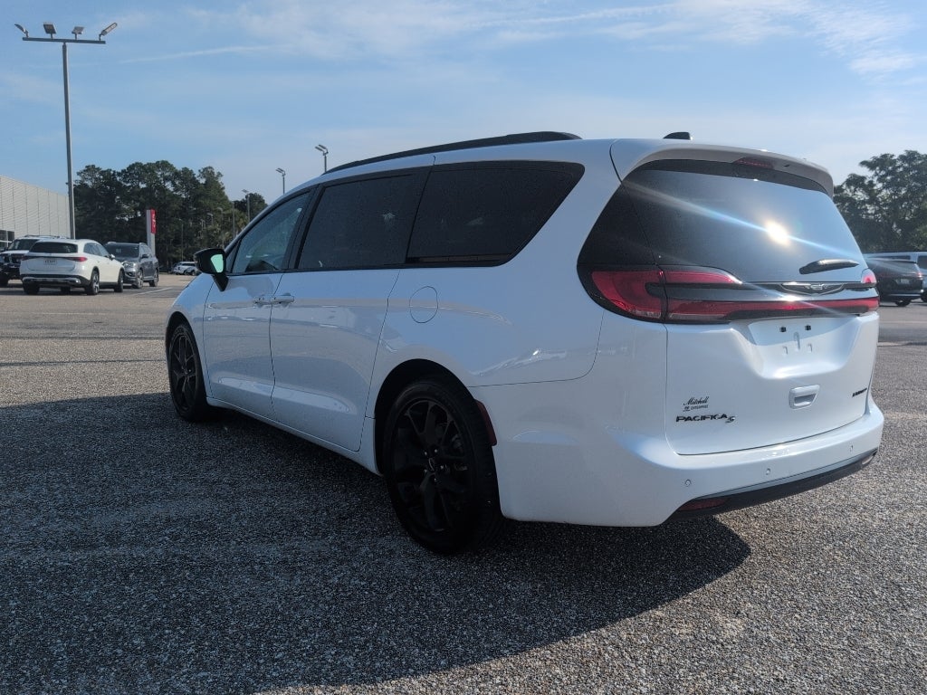 2025 Chrysler Pacifica Limited