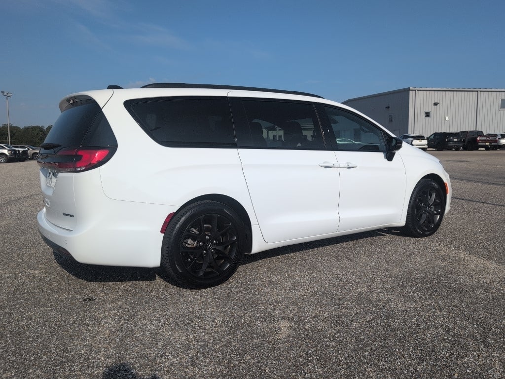 2025 Chrysler Pacifica Limited