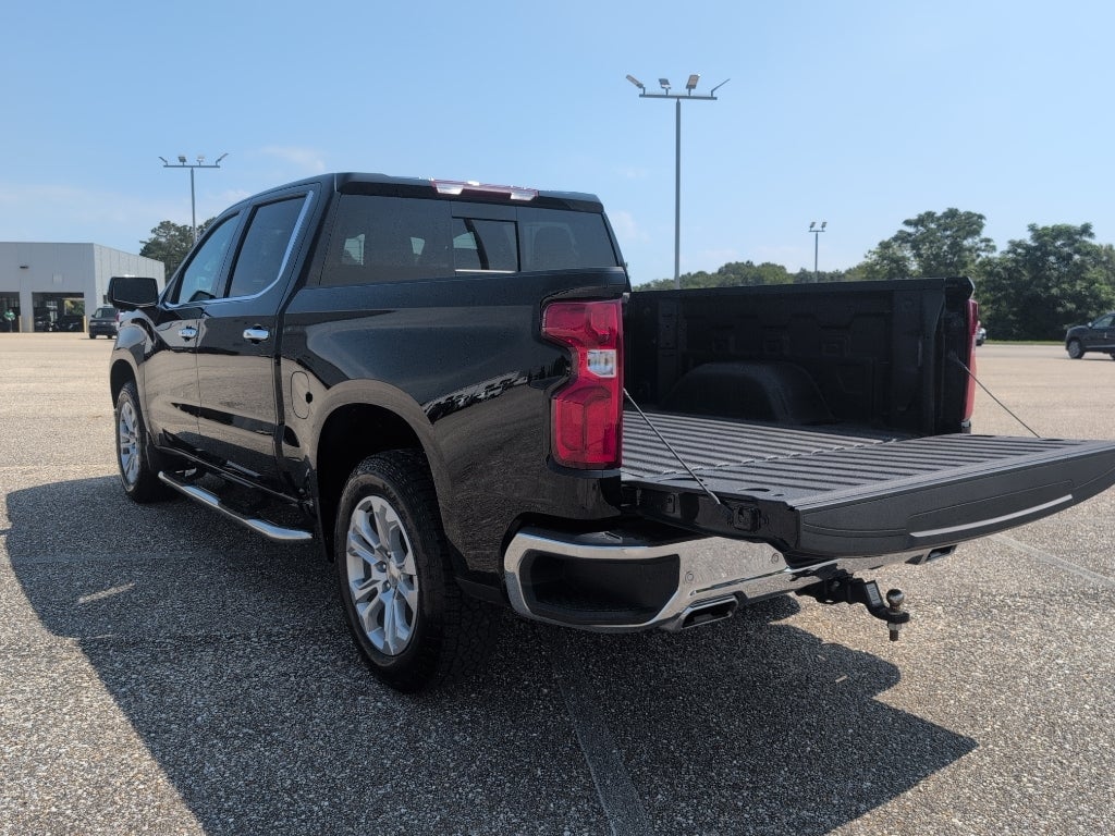 2025 Chevrolet Silverado LTZ