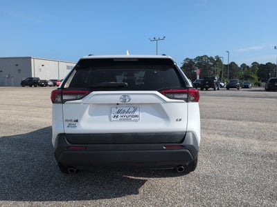 2021 Toyota RAV4 LE
