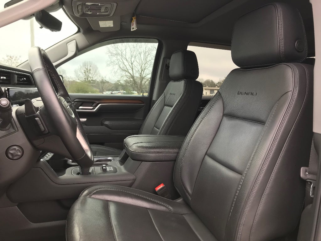 2025 GMC Sierra Denali