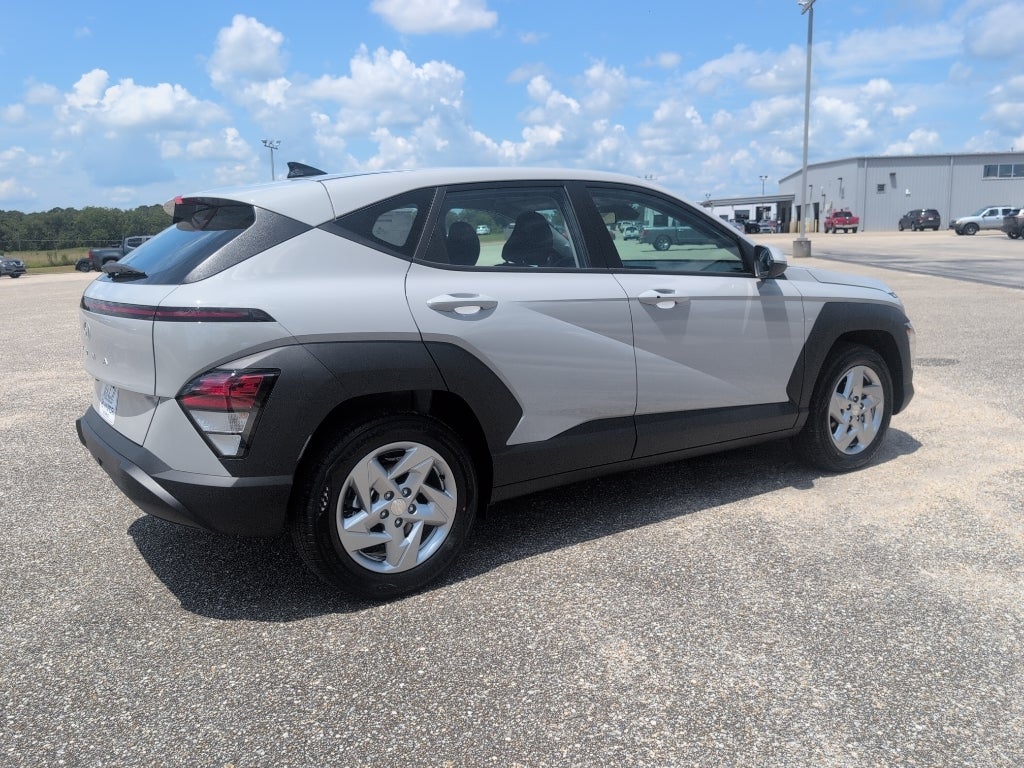 2027 Hyundai Kona SE
