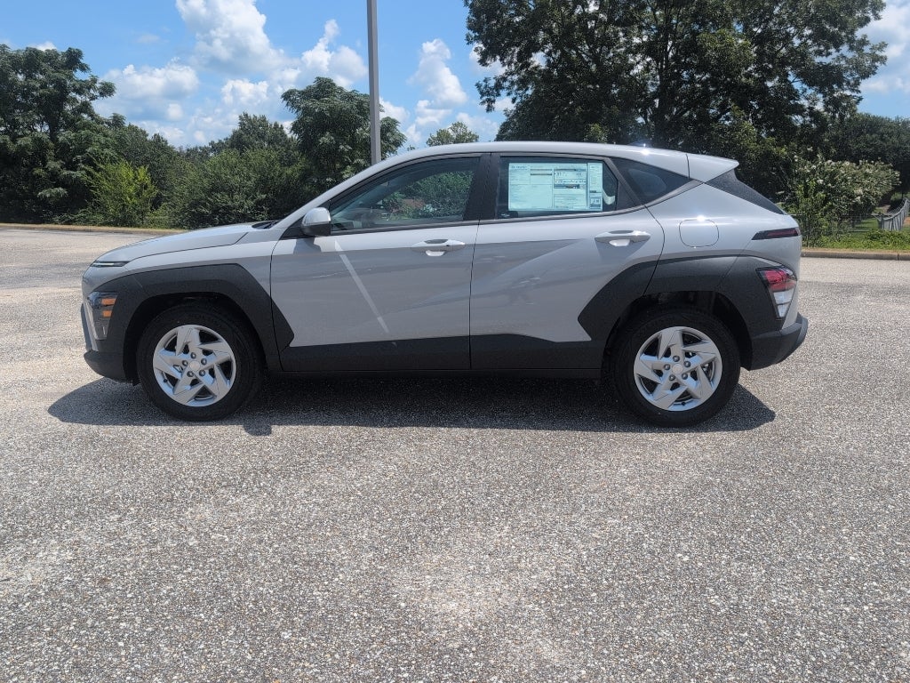 2027 Hyundai Kona SE