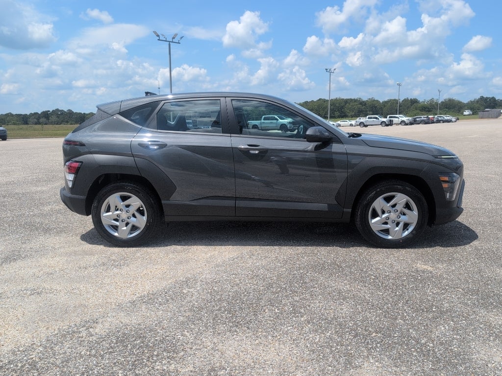 2027 Hyundai Kona SE