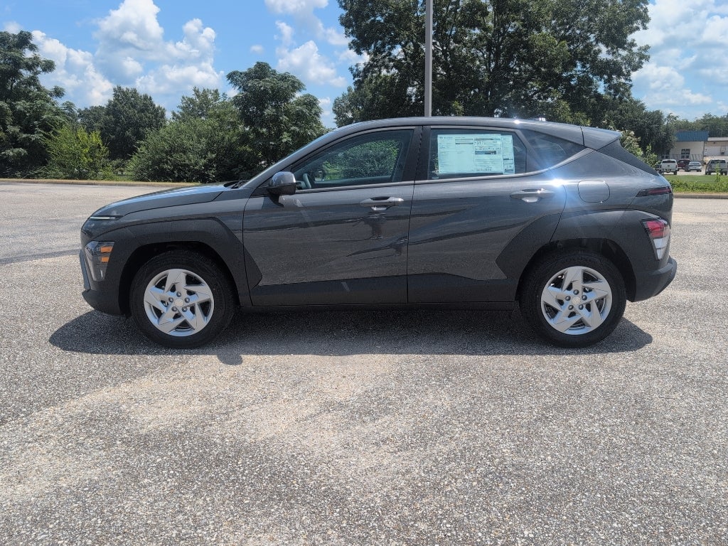 2027 Hyundai Kona SE