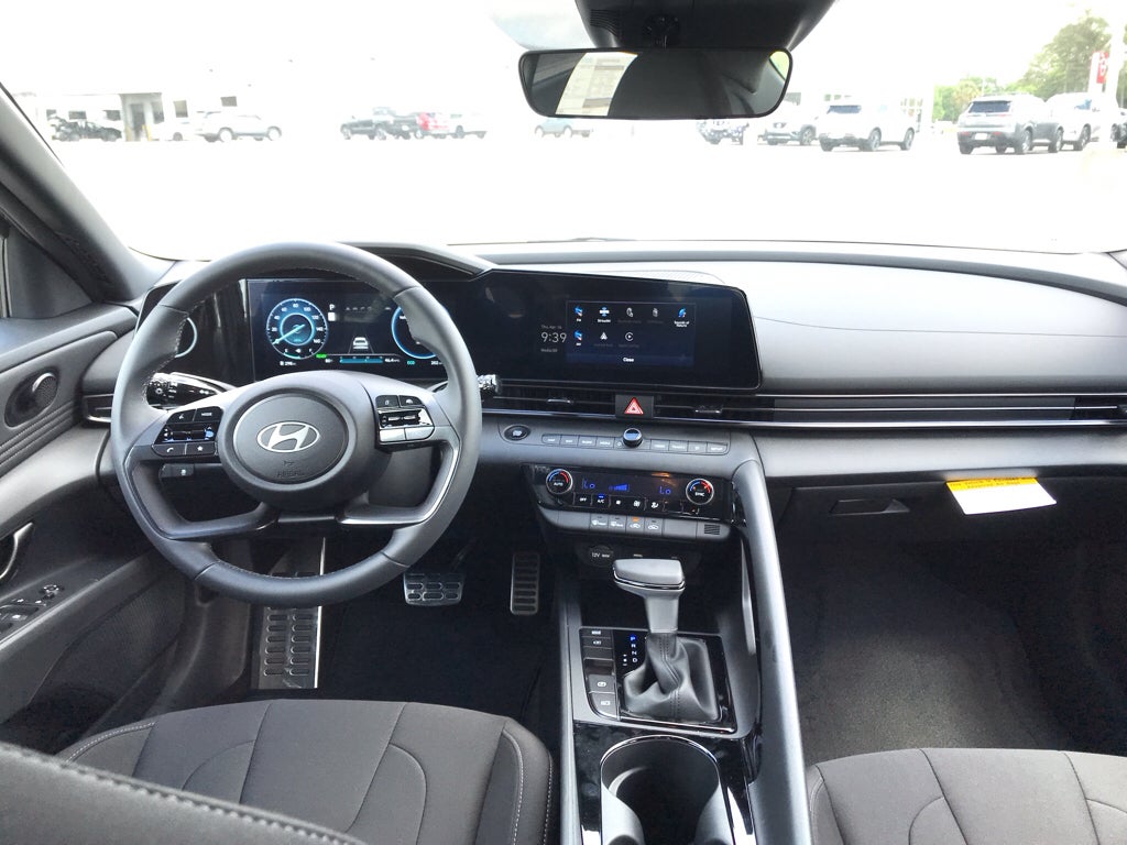 2026 Hyundai Elantra Hybrid SEL Sport