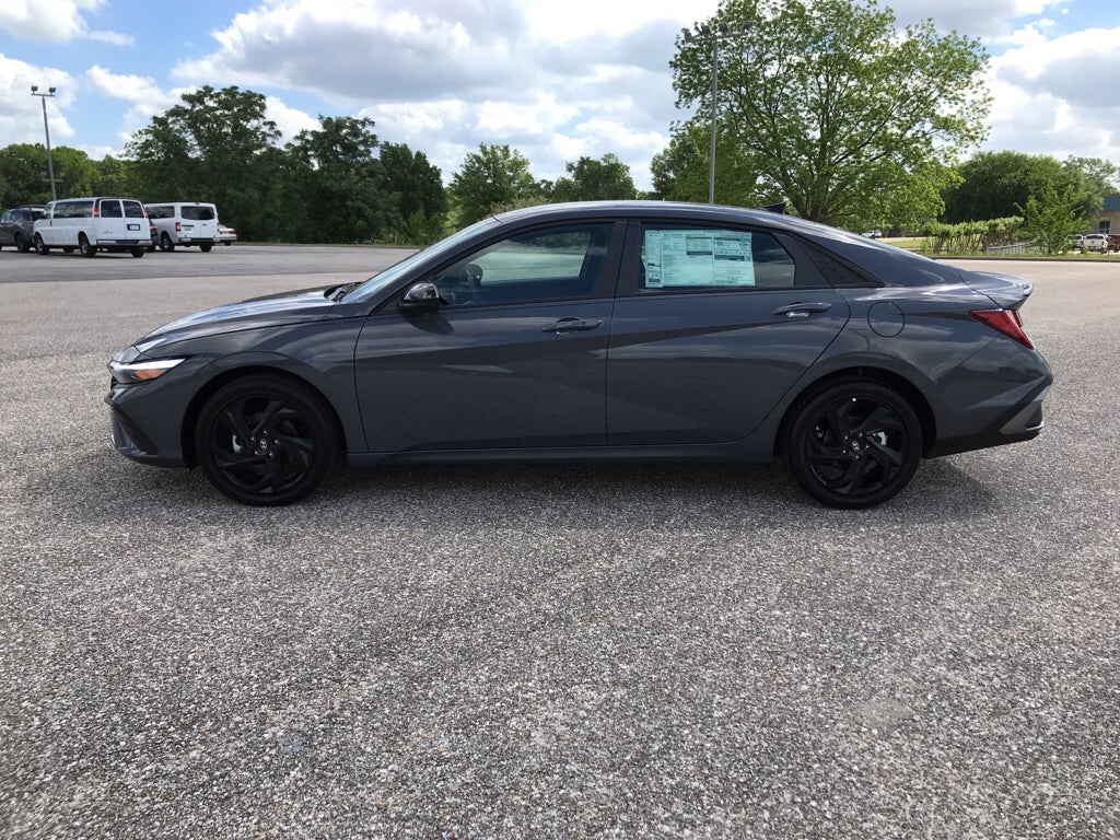 2026 Hyundai Elantra Hybrid SEL Sport