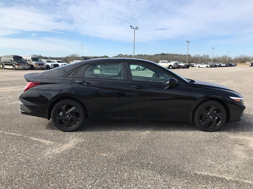 2026 Hyundai Elantra HEV SEL Sport