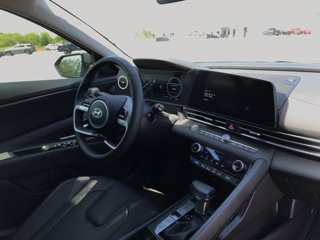 2025 Hyundai Elantra Hybrid Limited