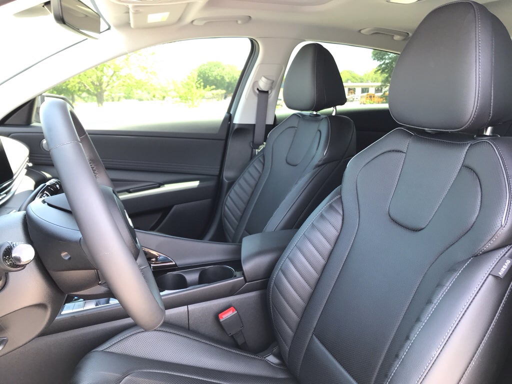 2025 Hyundai Elantra Hybrid Limited
