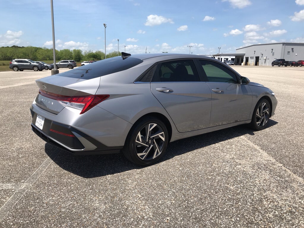 2025 Hyundai Elantra Hybrid Limited