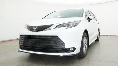 2026 Toyota Sienna XLE