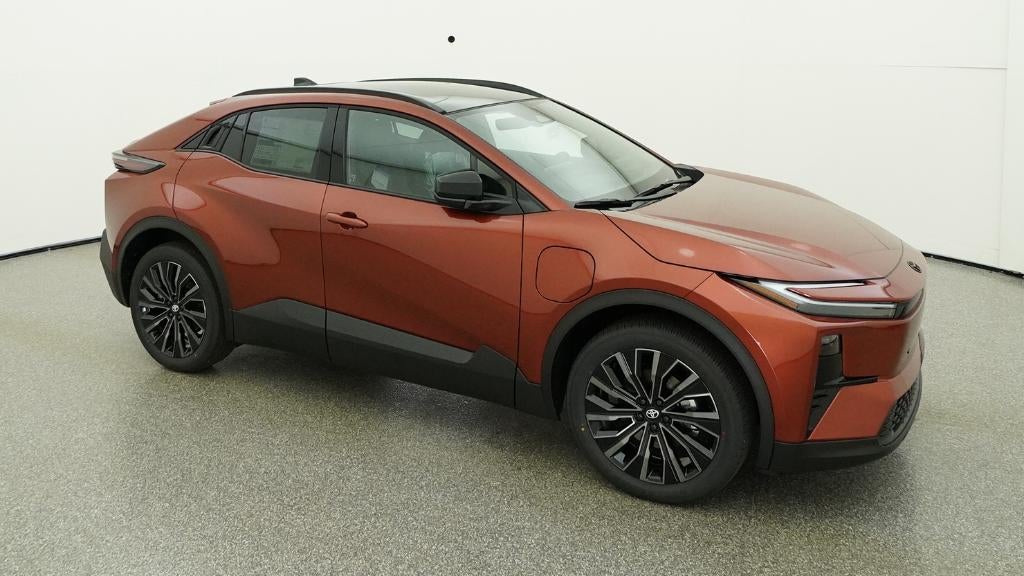 2026 Toyota C-HR XSE