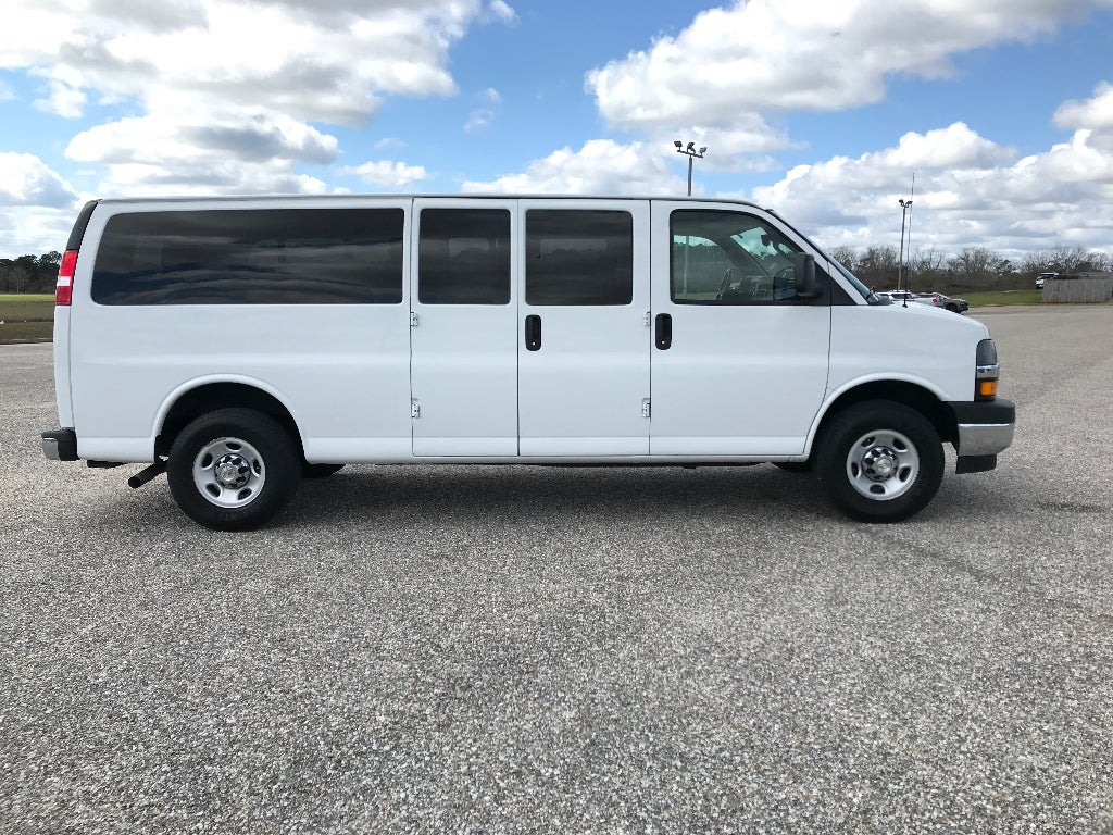 2021 Chevrolet Express LT