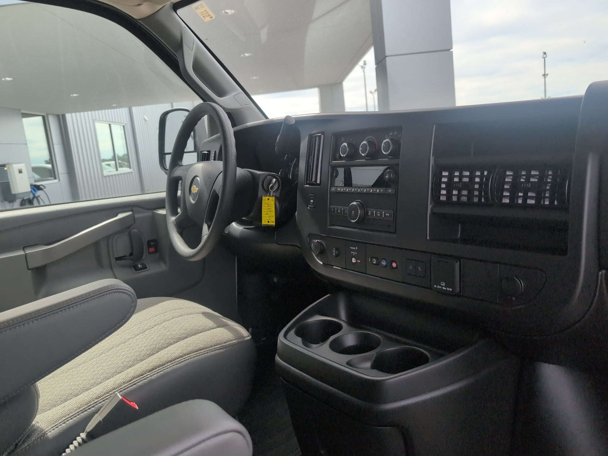 2025 Chevrolet Express LT