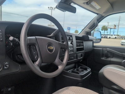 2025 Chevrolet Express LT