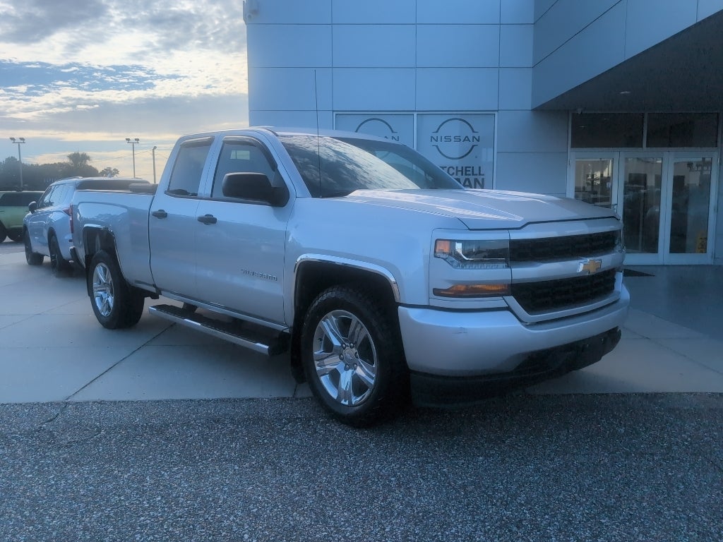 2018 Chevrolet Silverado Custom