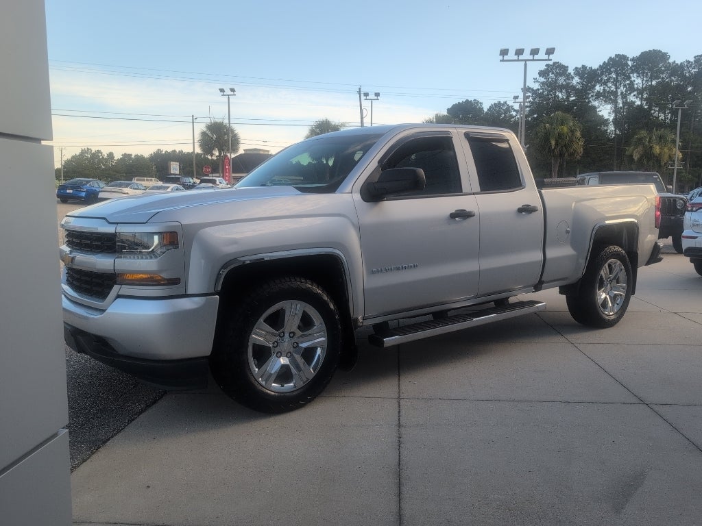 2018 Chevrolet Silverado Custom