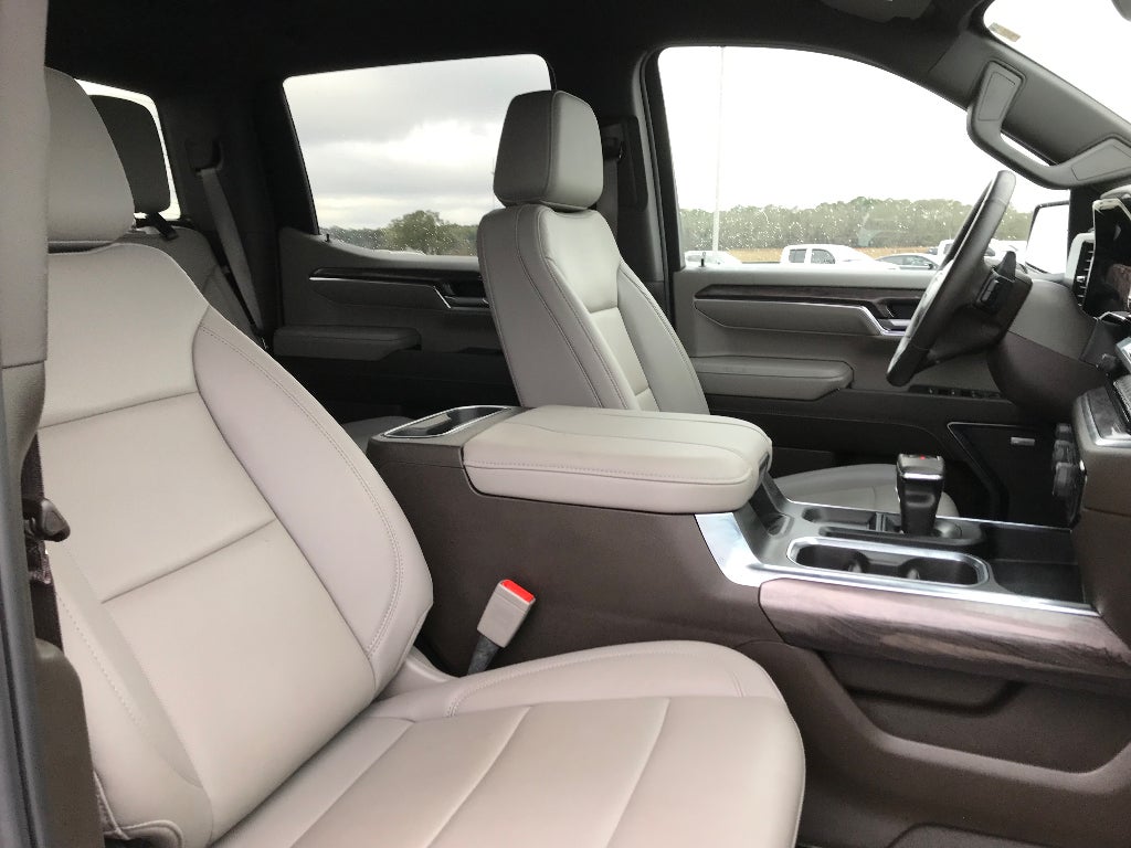 2024 Chevrolet Silverado LTZ