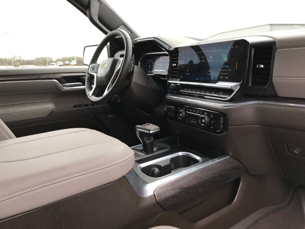 2024 Chevrolet Silverado LTZ