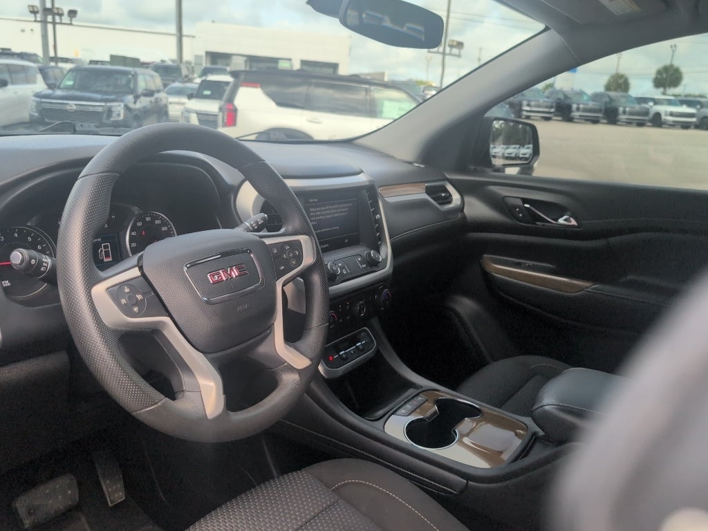 2021 GMC Acadia SLE