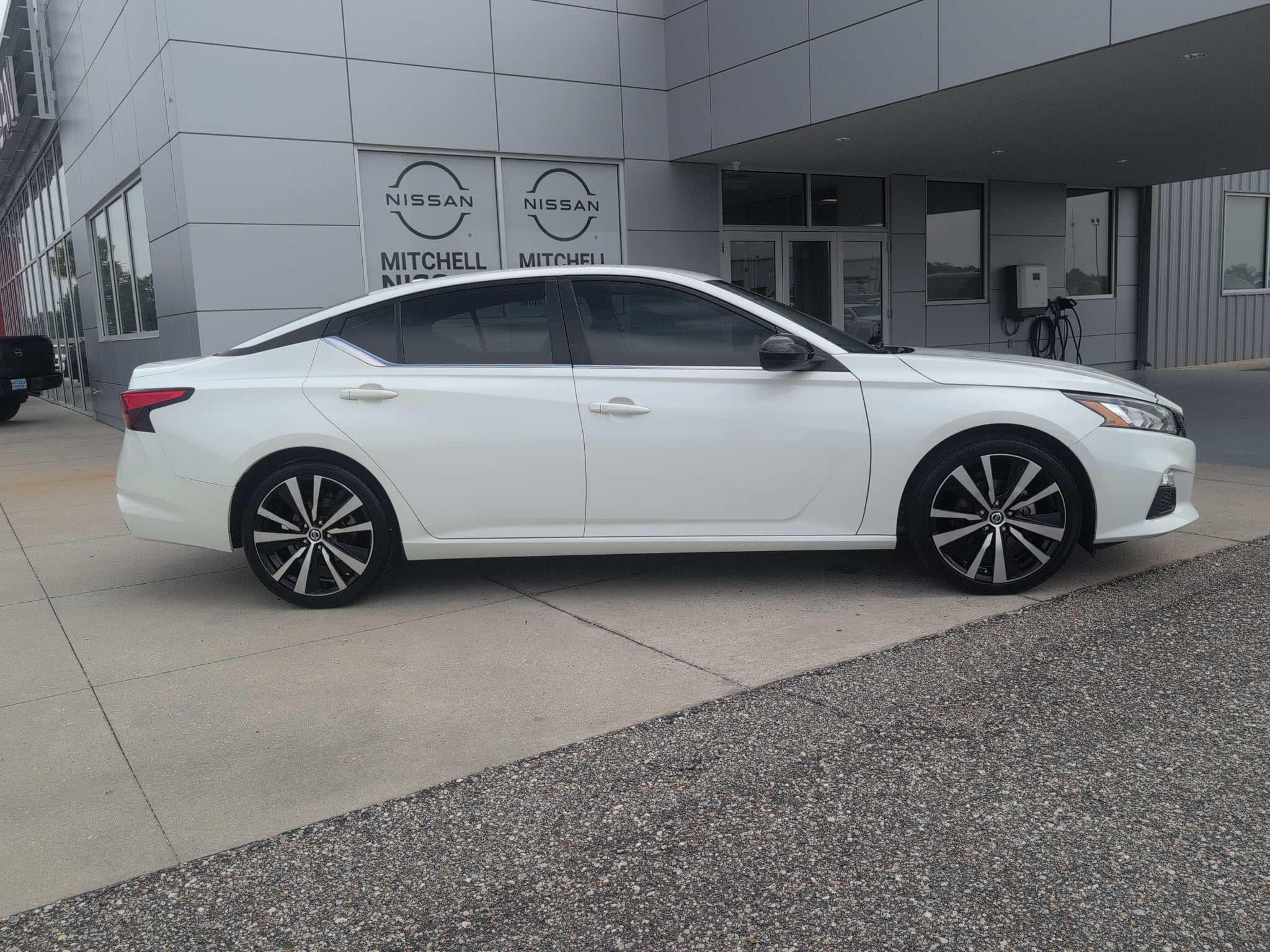 2022 Nissan Altima 2.5 SR
