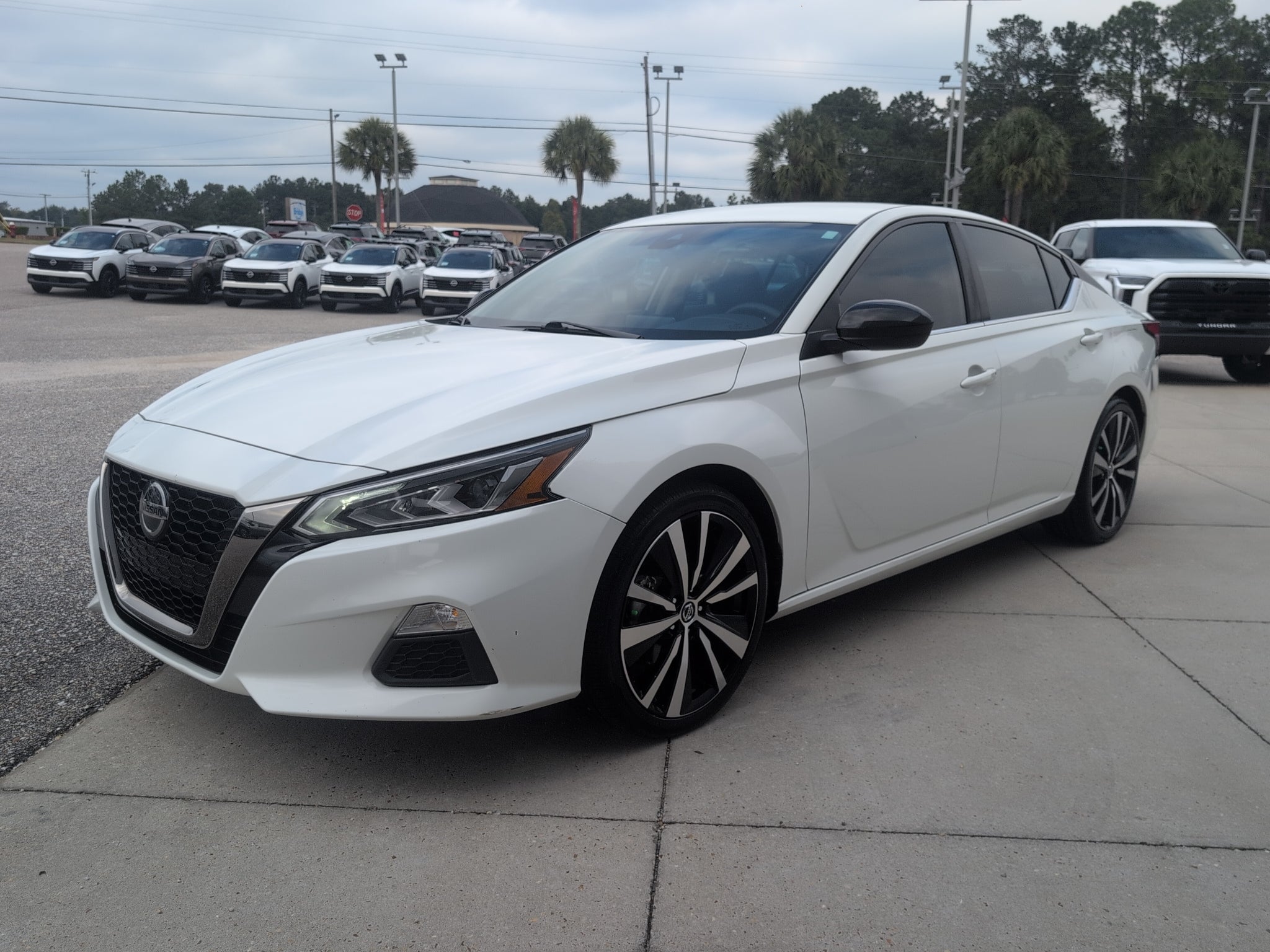 2022 Nissan Altima 2.5 SR
