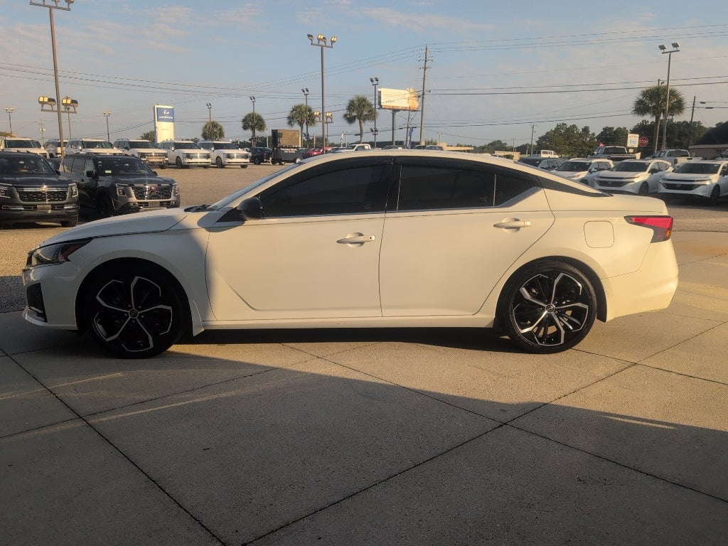 2024 Nissan Altima SR
