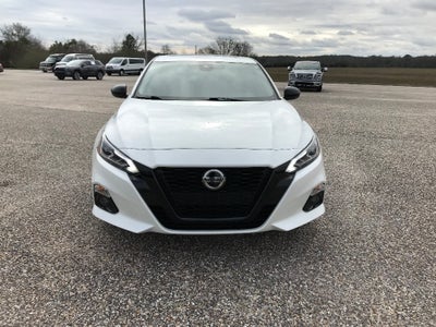 2022 Nissan Altima SR