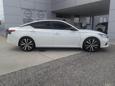 2022 Nissan Altima SR