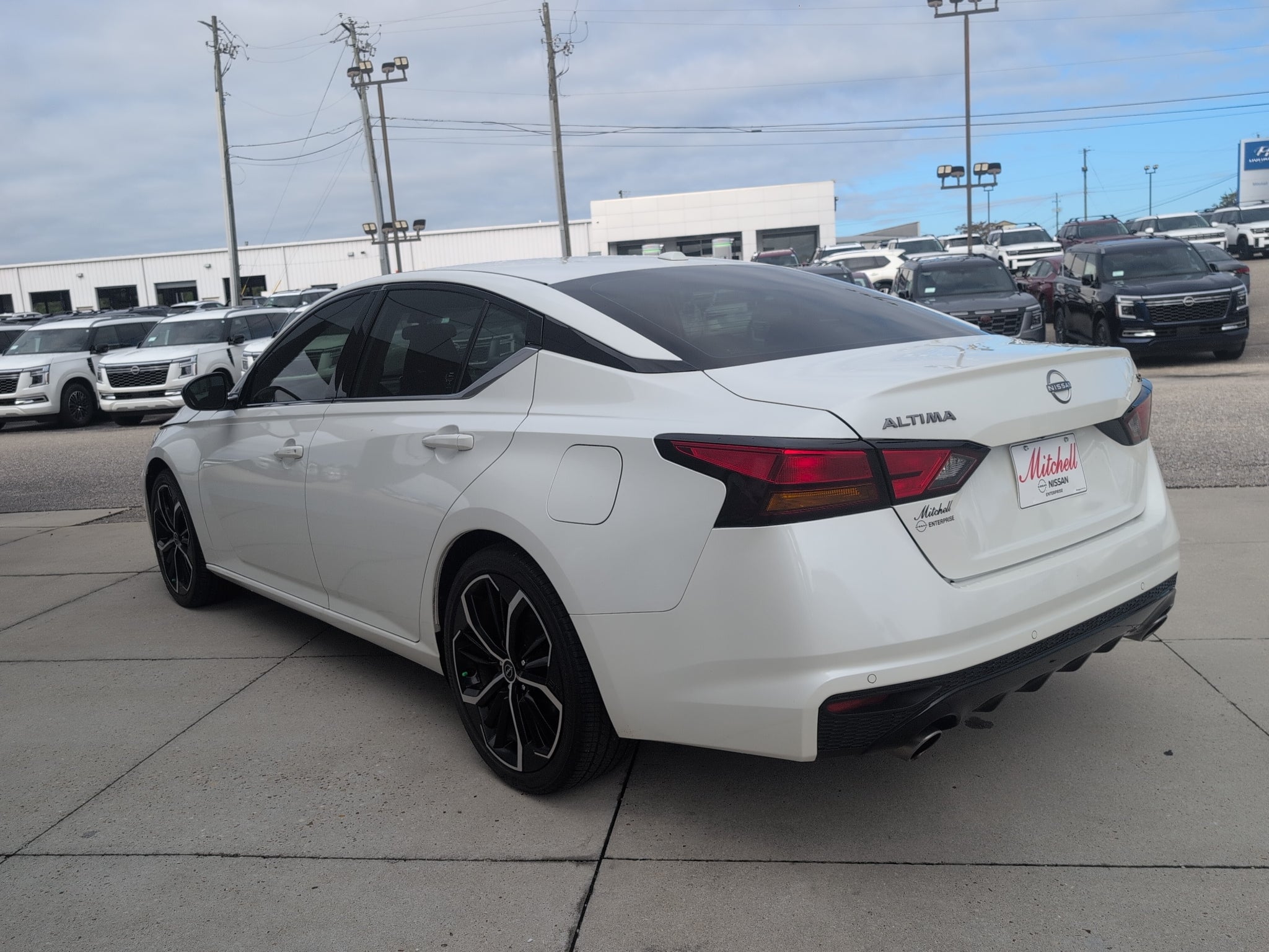 2024 Nissan Altima SR