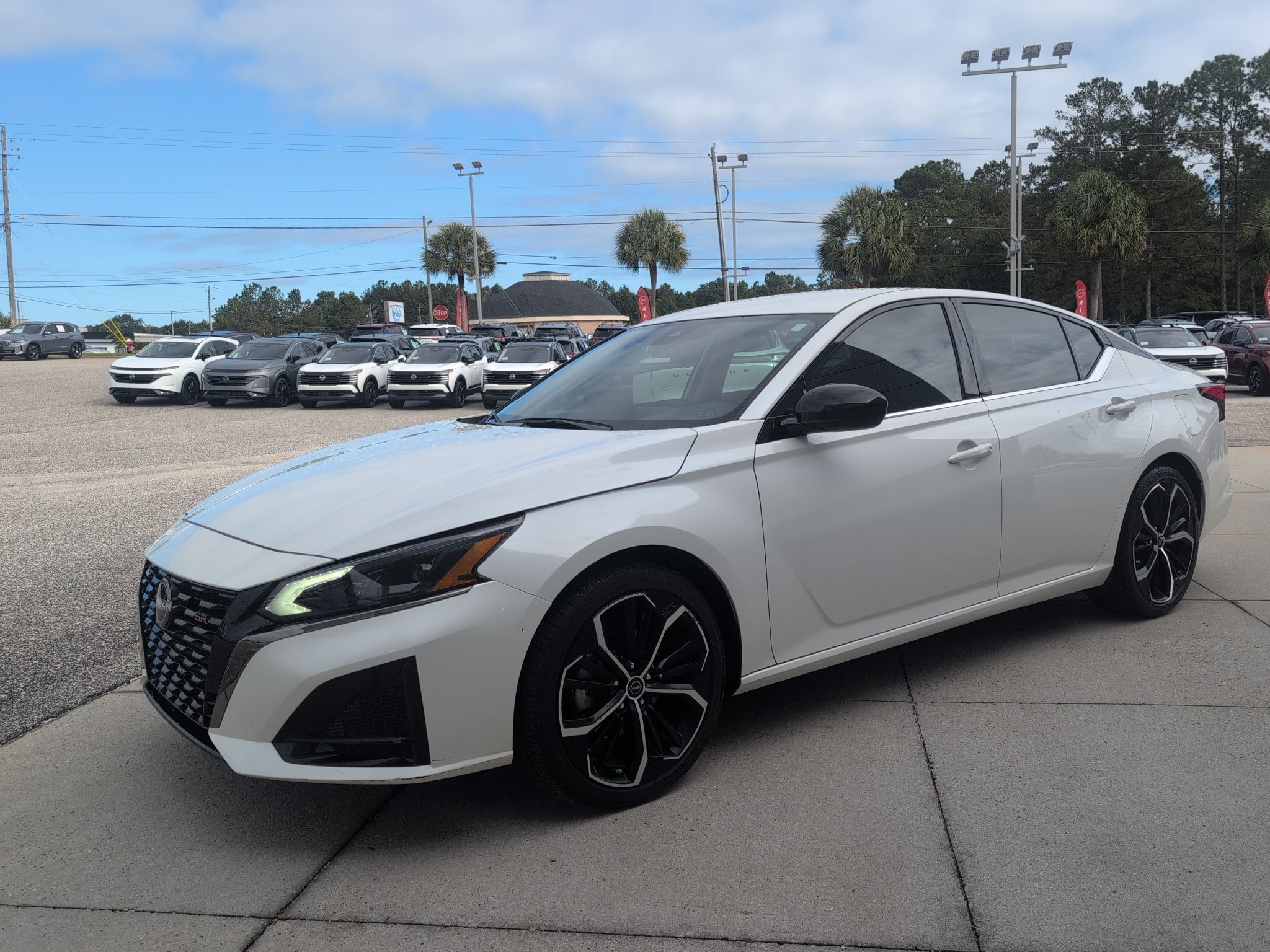 2024 Nissan Altima SR