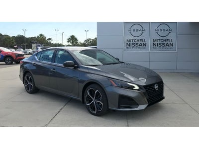 2025 Nissan Altima SR