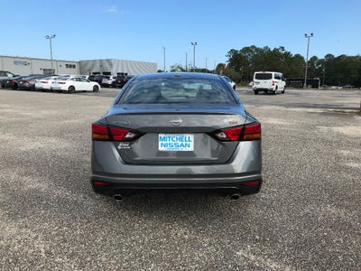 2025 Nissan Altima SR