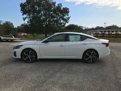 2025 Nissan Altima SR
