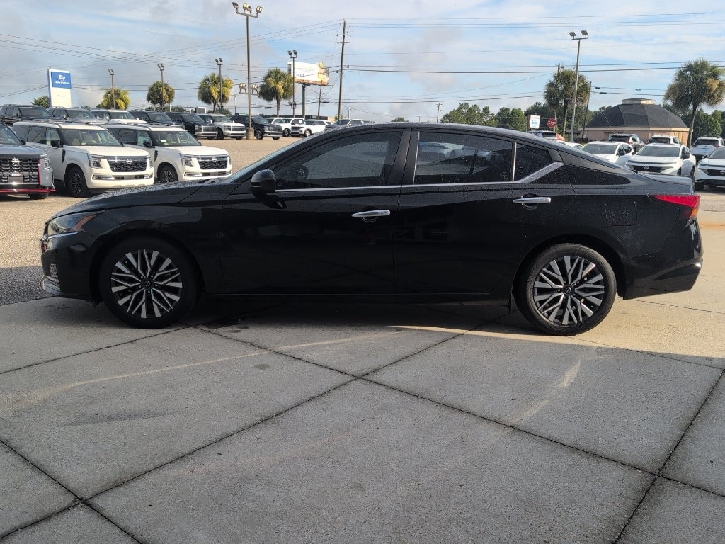 2023 Nissan Altima SV