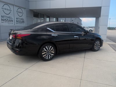 2023 Nissan Altima SV