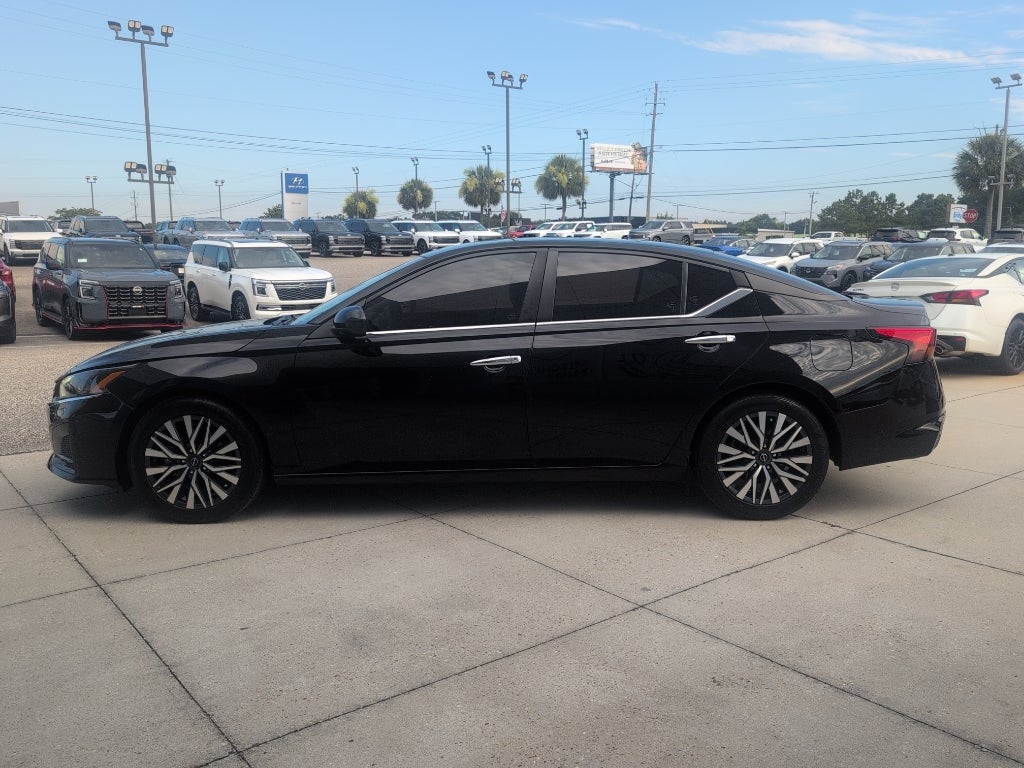 2023 Nissan Altima SV
