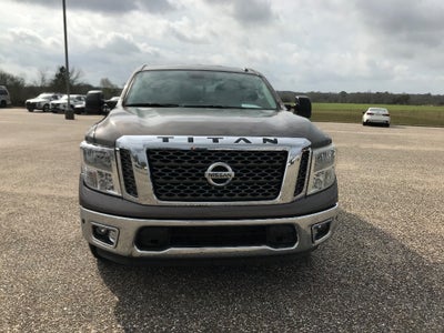 2017 Nissan Titan Crew Cab SV