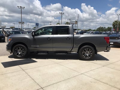 2024 Nissan Titan Crew Cab SV