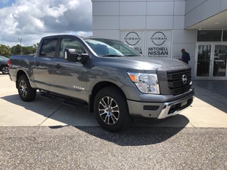 2024 Nissan Titan Crew Cab SV