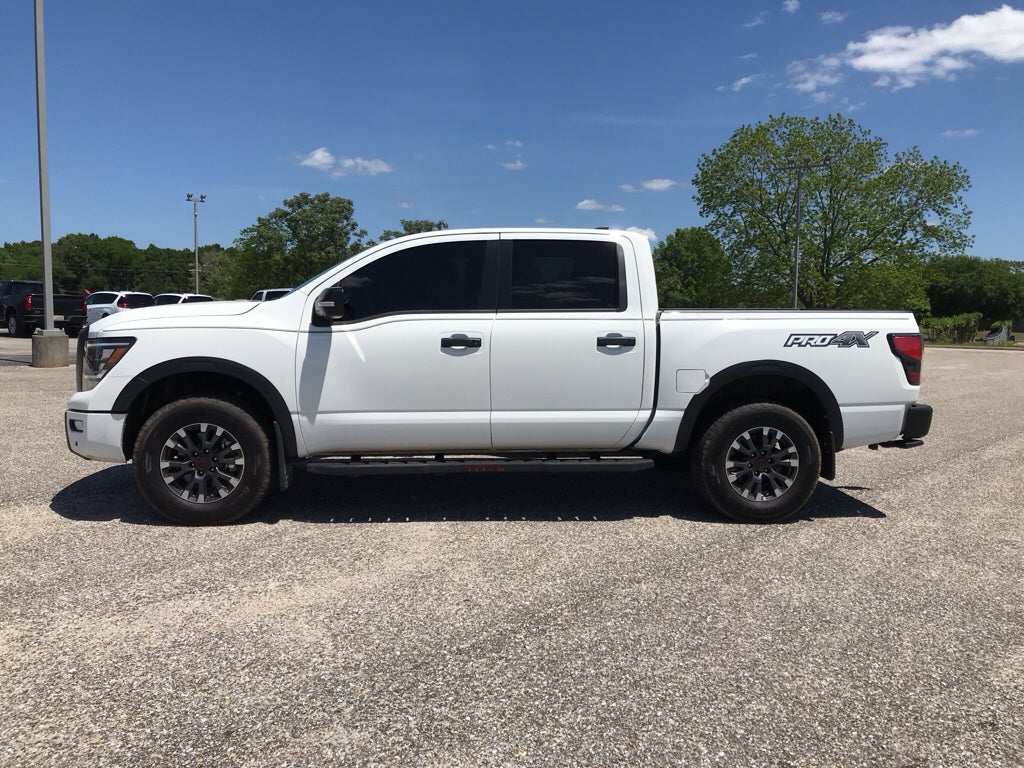 2024 Nissan Titan Crew Cab PRO-4X®