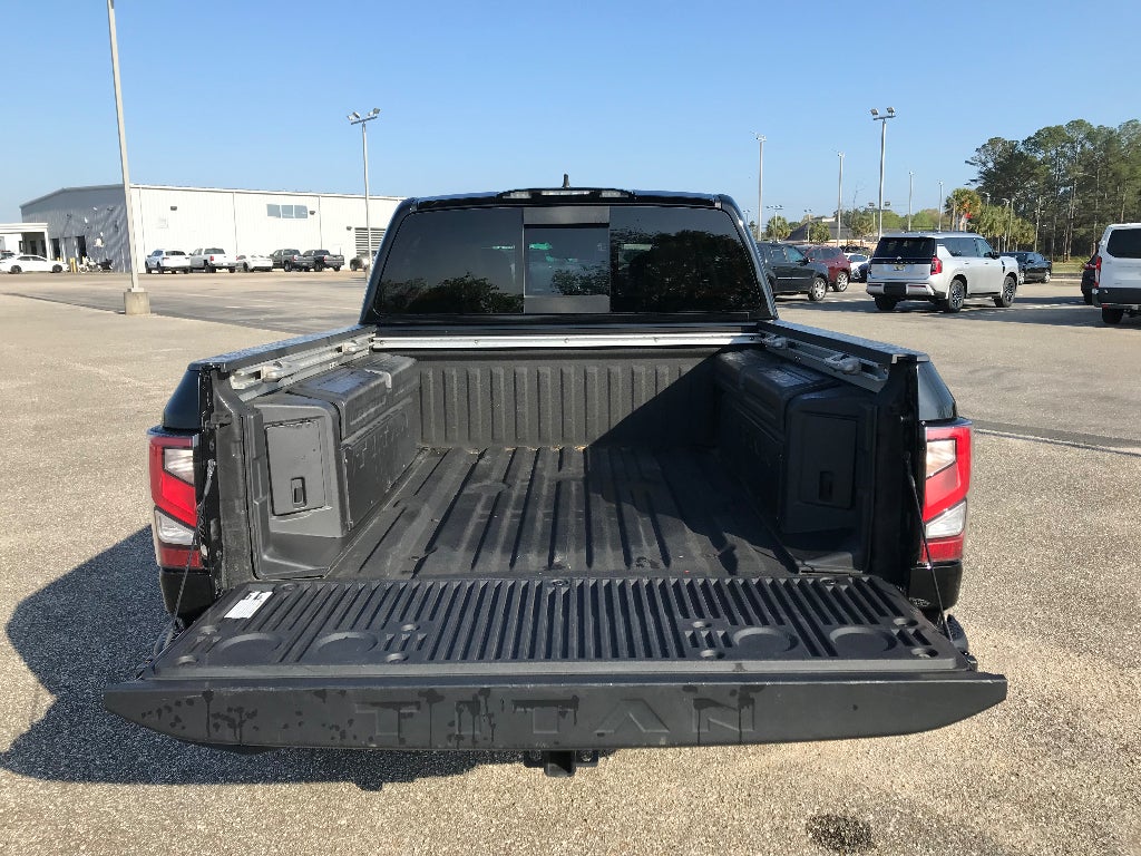 2023 Nissan Titan Platinum Reserve