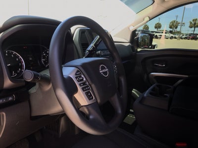 2024 Nissan Titan Crew Cab SV