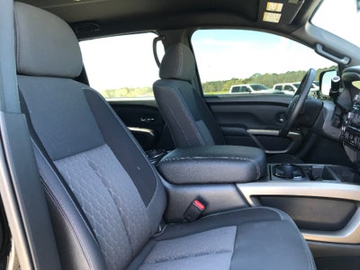 2024 Nissan Titan Crew Cab SV