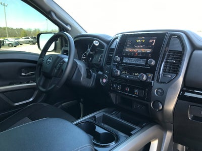 2024 Nissan Titan Crew Cab SV