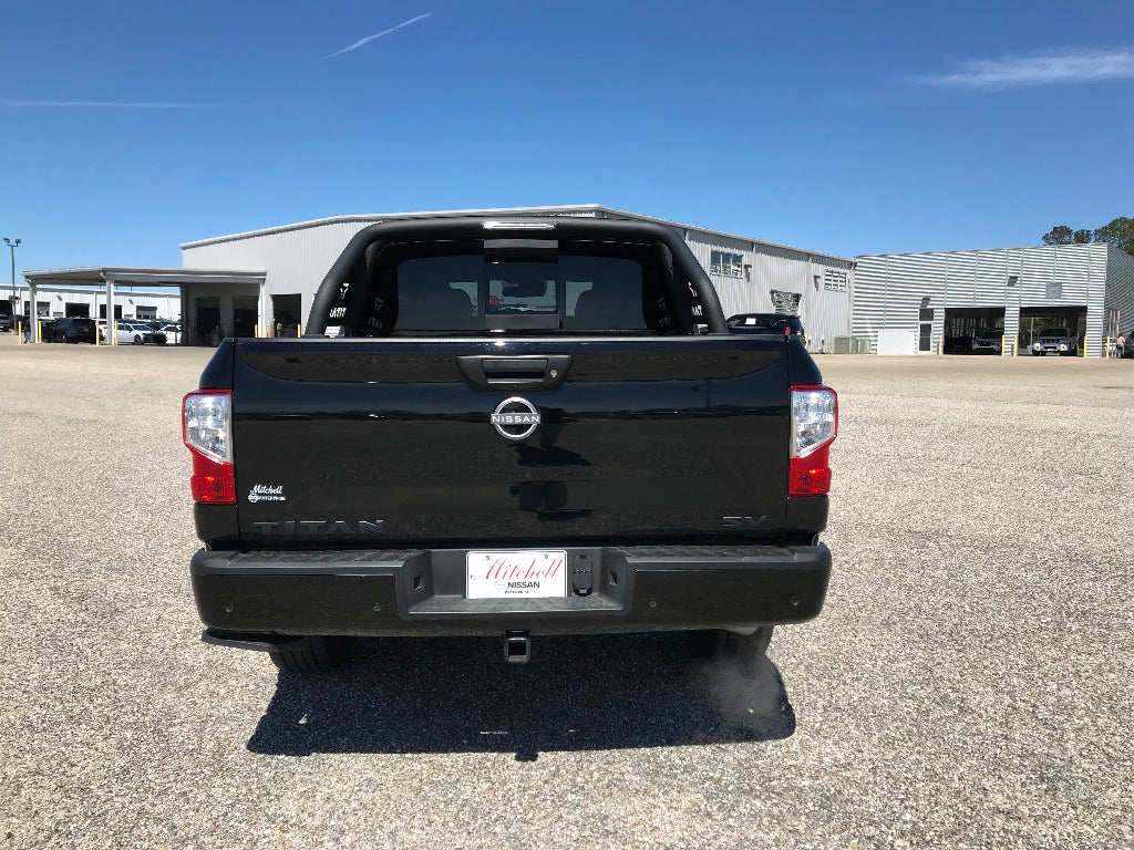 2024 Nissan Titan Crew Cab SV