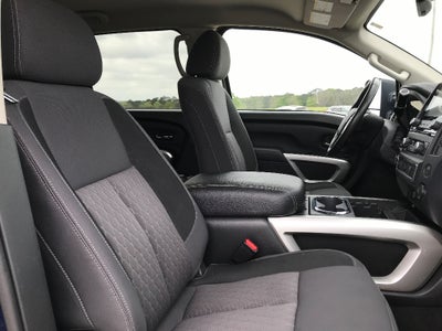 2024 Nissan Titan Crew Cab SV