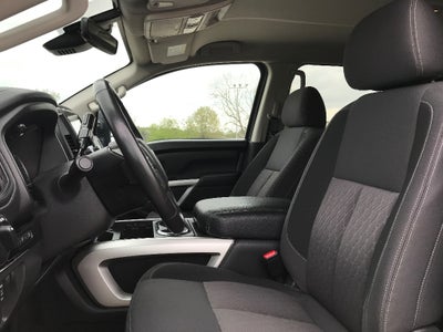 2024 Nissan Titan Crew Cab SV