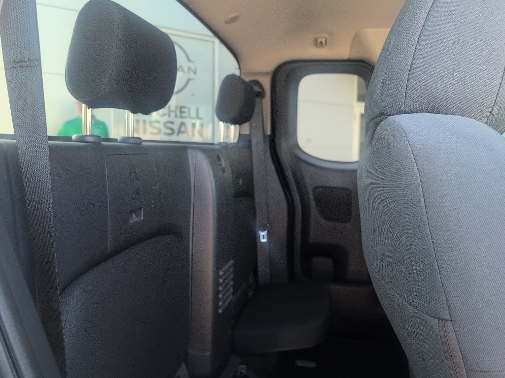 2023 Nissan Frontier S